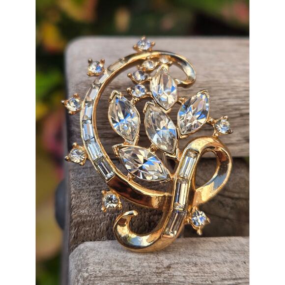 Vtg 50s Trifari Alfred Philippe Clear Rhinestone Ribbon Brooch Pat Pending 1.5" - Picture 1 of 9